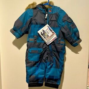 Quiksilver 9month full snowsuit